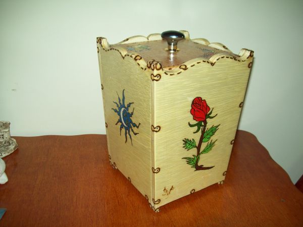 Lixeira decorada
